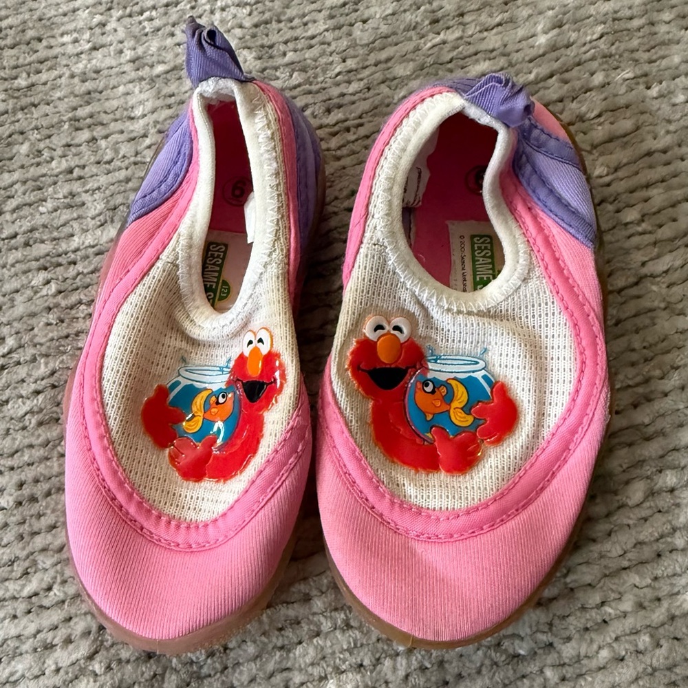 Sesame Street Elmo‎ Aqua Water Shoes Pink Purple Slip-On Kids Size 6 Y2K